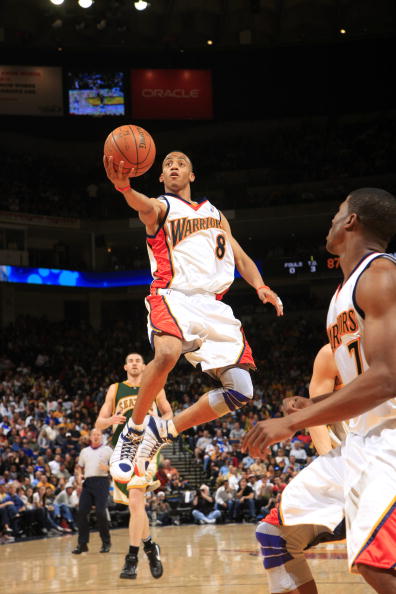 夺上表现出 夺上表现出