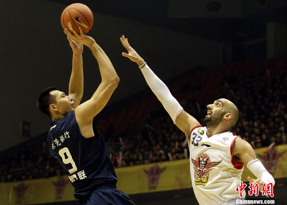 试图打乱鲁 试图打乱鲁