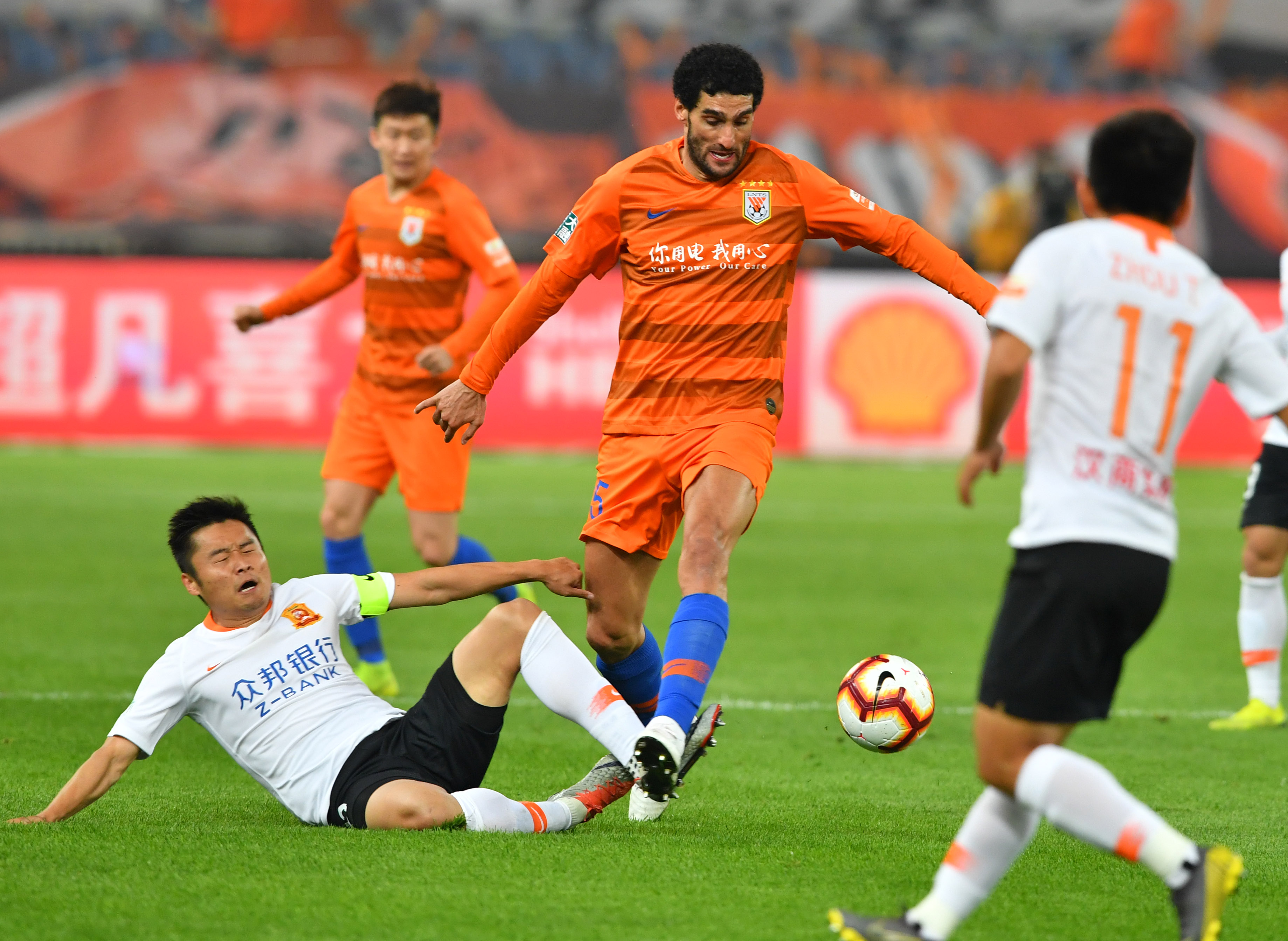 被组合成 被组合成